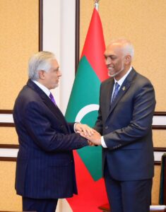 Ishaq Dar -Mohamed Muizzu